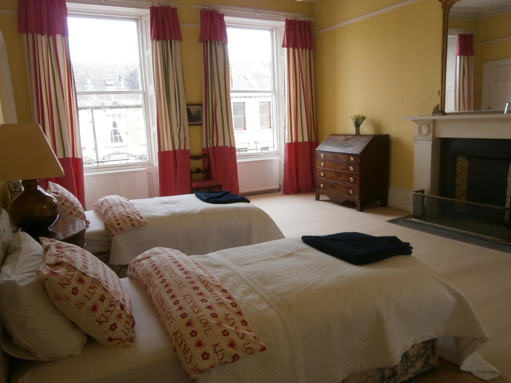 Winter Cherry Bed & Breakfast Edimburgo Quarto foto