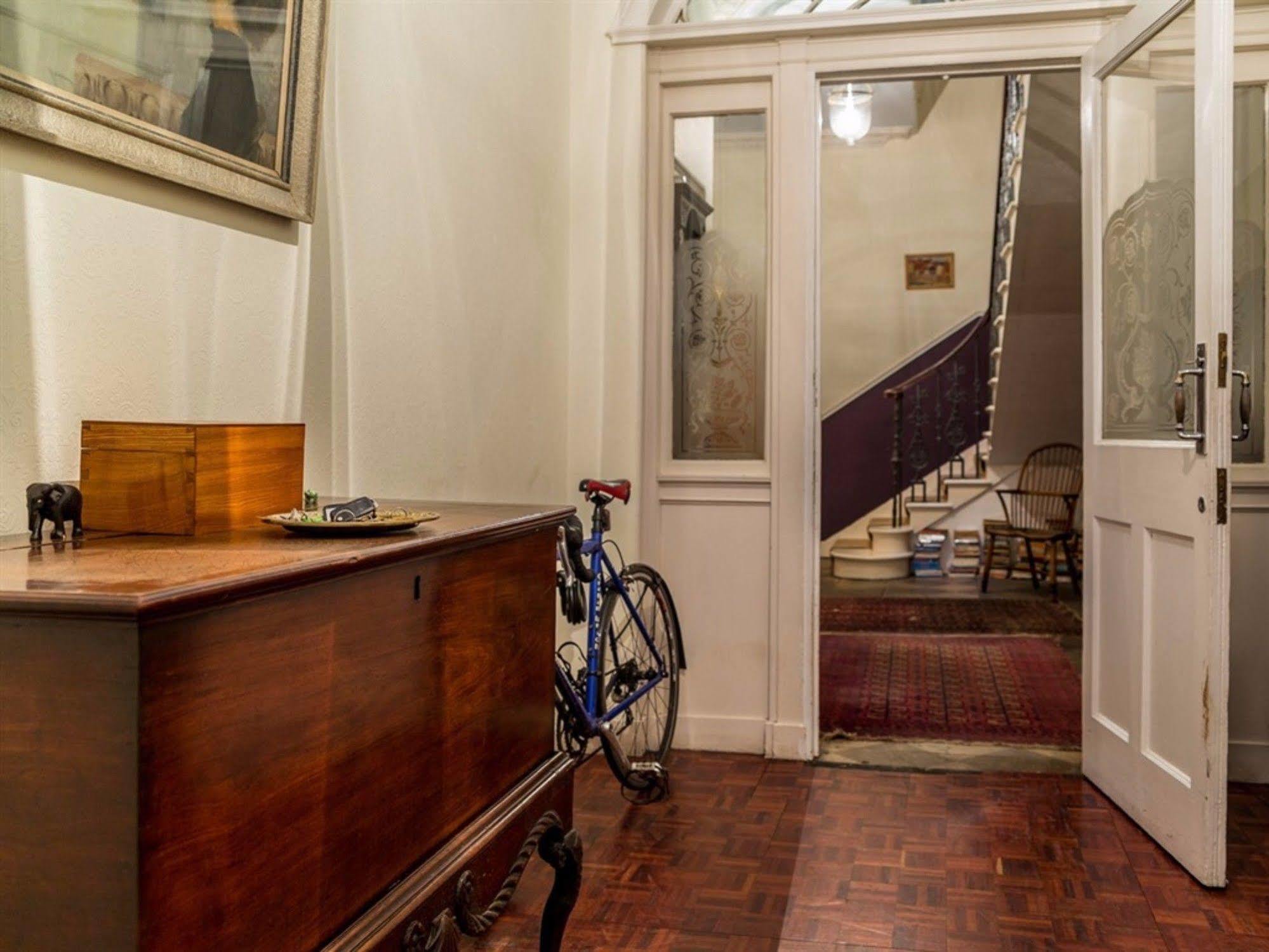 Winter Cherry Bed & Breakfast Edimburgo Exterior foto